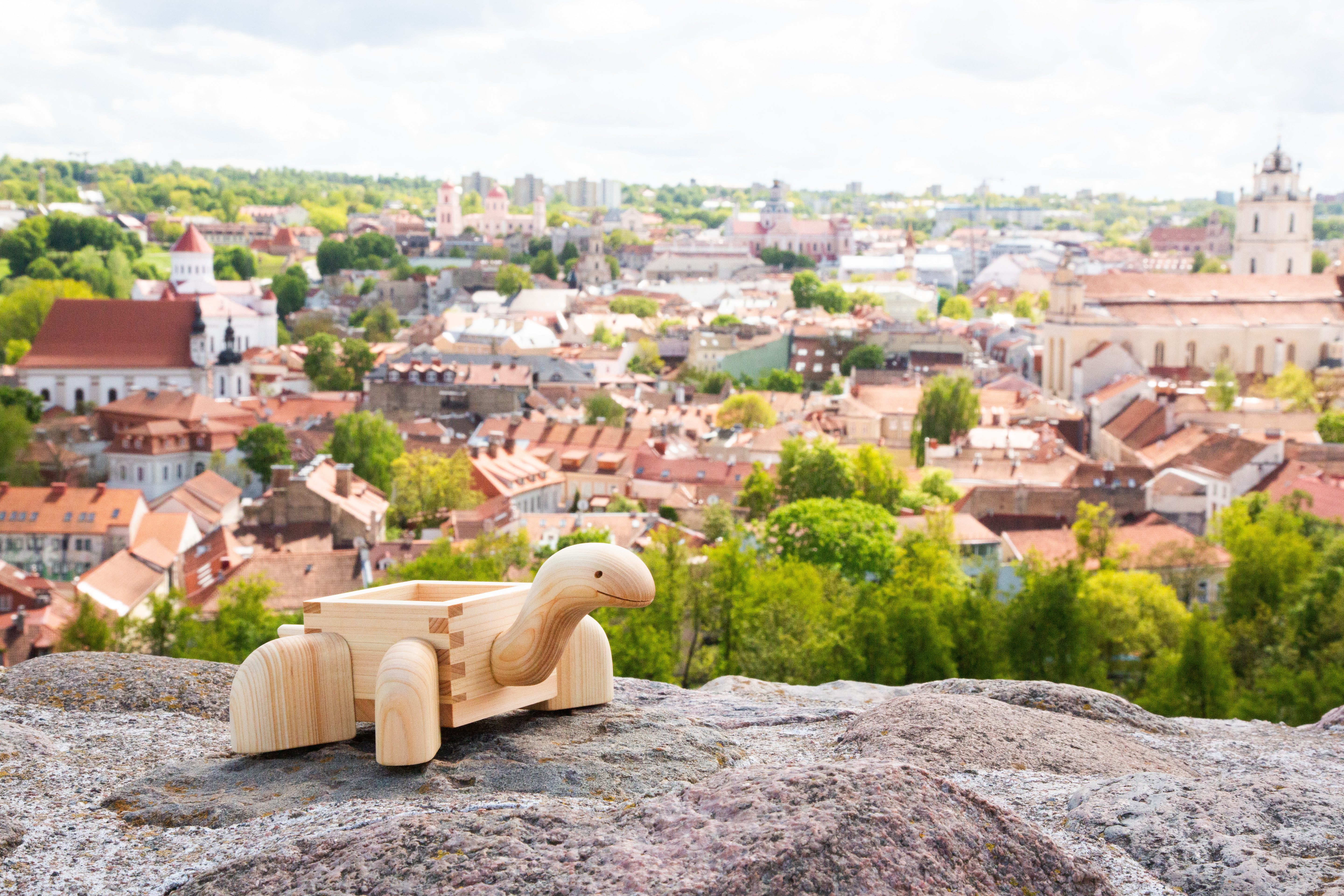 MASUKAME luxury hinoki wooden sculpture - Premium Japanese cypress wood selection process