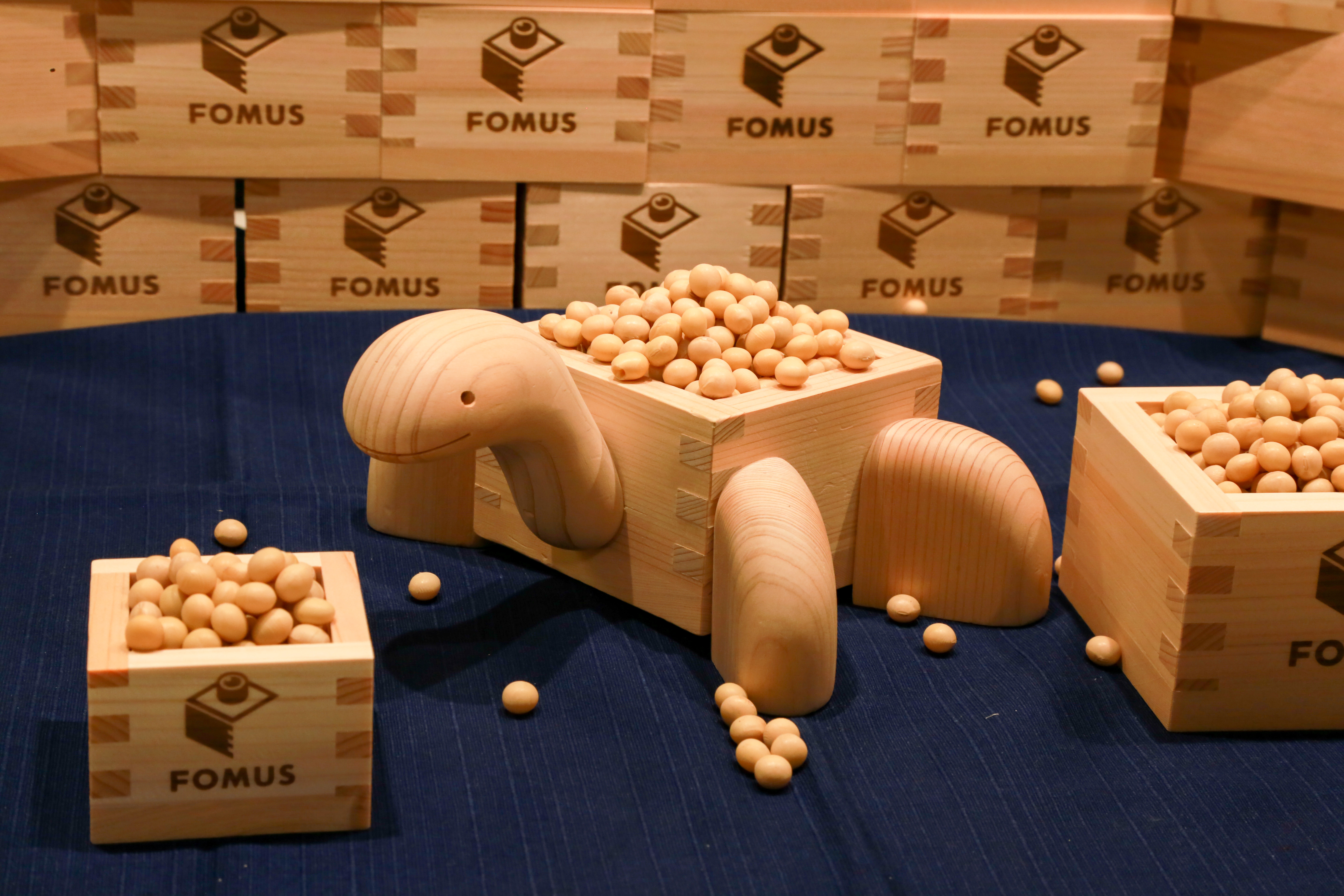 MASUKAME artisan hand-carving Japanese hinoki wood - Traditional precision craftsmanship techniques